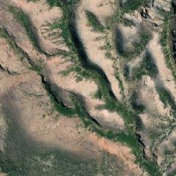 Satellite imagery of Cerro Dos Bahías, AR