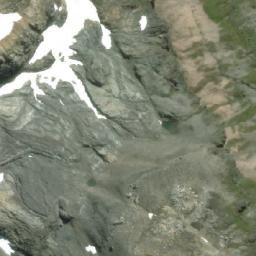 Satellite imagery of Cerro Cuatro Puntas, CL