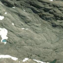 Satellite imagery of Cerro La Mortaja, CL