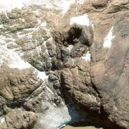 Satellite imagery of Pico Triangular Sur, AR