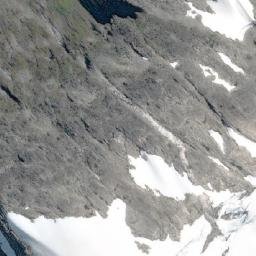 Satellite imagery of Cerro Riscos Feos, CL