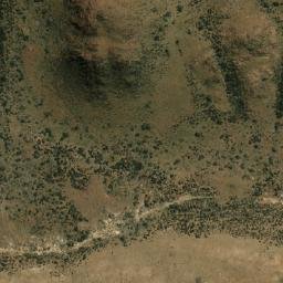 Satellite imagery of Cerro León, AR