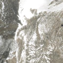 Satellite imagery of Portezuelo Fósiles, AR