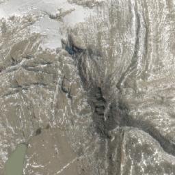 Satellite imagery of Portezuelo Fósiles, AR
