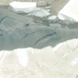 Satellite imagery of Torre de la Medialuna, AR