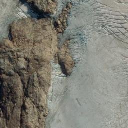Satellite imagery of Cerro Yumil, AR