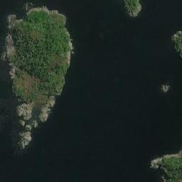 Satellite imagery of Punta Lecky, CL