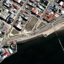 Satellite imagery of Muelle de Pasajeiros Light (historical), CL