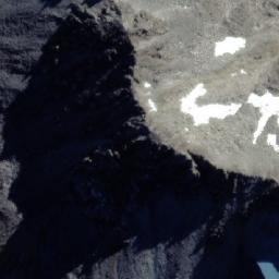 Satellite imagery of Cerro Carncross, CL