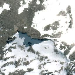 Satellite imagery of Cerro Pirámide, CL