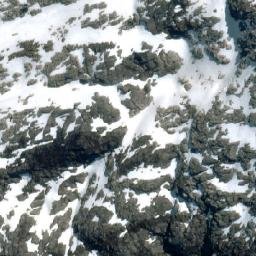 Satellite imagery of Cerro Pirámide, CL