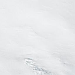 Satellite imagery of Cerro Novara, CL