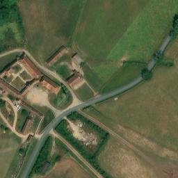 ferme-château de Saint-Mœurs