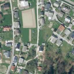 Posnetek iz zraka — Reteče