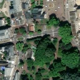 Hôtel de ville (ancien château des Marquis d'Aix)