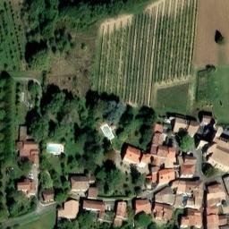 Eglise Saint-Martial et les restes du château