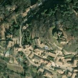 Ancienne église castrale Sainte-Agathe et vestiges du château de Sabran