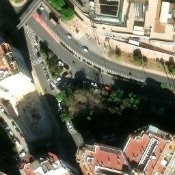 Vista aérea del parking del centro comercial Plaza Central