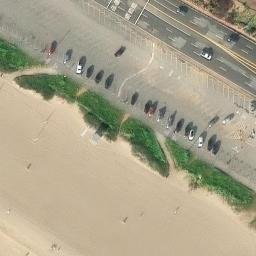 Sand Volleyball Court, Pacific Palisades, CA — aerial view