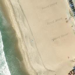 Sand Volleyball Court, Manhattan Beach, CA — aerial view