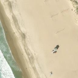 Sand Volleyball Court, Manhattan Beach, CA — aerial view