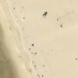Sand Volleyball Court, Hermosa Beach, CA — aerial view