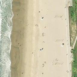Sand Volleyball Court, Redondo Beach, CA — aerial view
