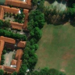 Lapangan Dracik Kampus ꦭꦥꦔꦤ꧀ꦢꦿꦕꦶꦏ꧀ꦏꦩ꧀ꦥꦸꦱ꧀ — aerial view