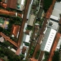 Lapangan Voli SMA 5 Malang — aerial view