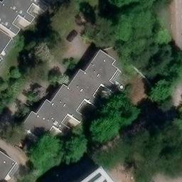 Pohjoiskaarenpuiston lentopallokenttä, Helsinki — aerial view
