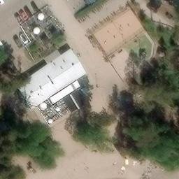 Haukilahden uimarannan beachvolleykenttä — aerial view