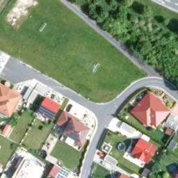 Sand Volleyball Court in Seybothenreuth, Bayern — aerial view
