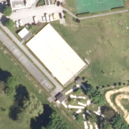 Beachvolleyballcourt Silicone Beach — aerial view