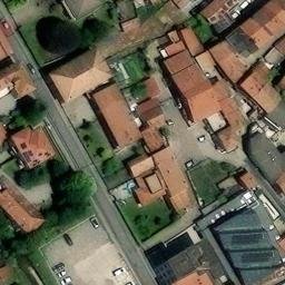 Volleyball Court near Lurate Caccivio — aerial view