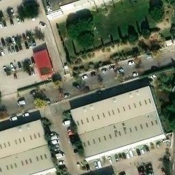 Grass Volleyball Court — aerial view