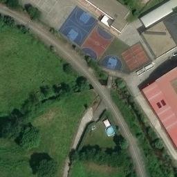 Volleyball Court near Cabezón de la Sal — aerial view