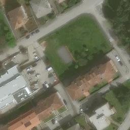 Campo pallavolo in cemento — aerial view