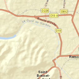 Remoulins Street Map